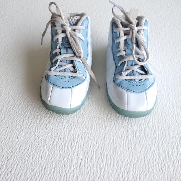 Nike Little Posite One Basketball Shoe White|Blue Toddler Size 7C DM1094-400 - Picture 4 of 9